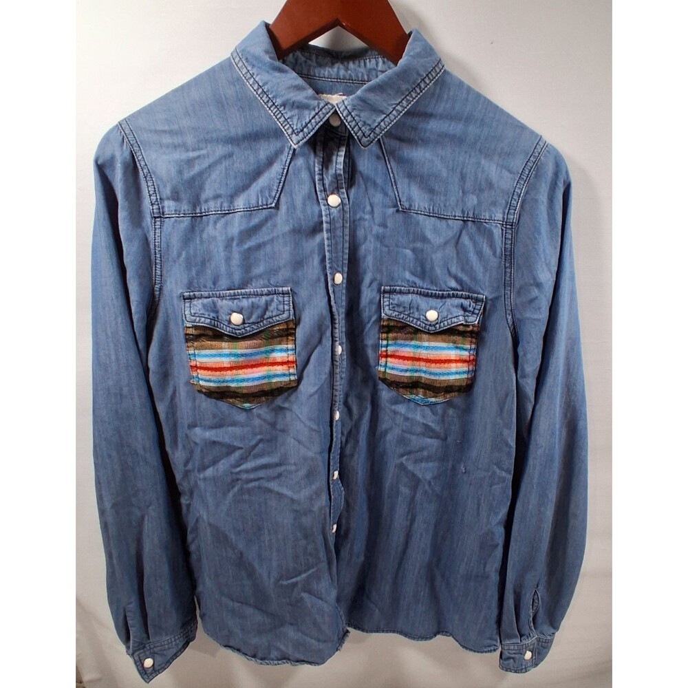 Ranch Royalty Distressed Denim Pearl Snap Shirt Southwest Flair Cowgirl Vintage